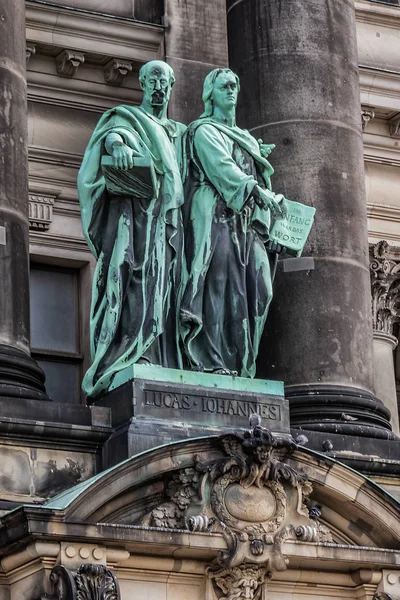 Szczegóły Architektoniczne Berlińskiej Katedry Berliner Dom Słynny Zabytek Wyspie Muzealnej — Zdjęcie stockowe