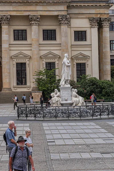 Berlim Alemanha Agosto 2019 Vista Praça Gendarmenmarkt Antigo Bairro Friedrichstadt — Fotografia de Stock