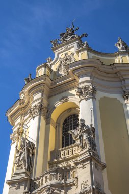 Lviv Yunan Katolik Başpiskoposu 'nun Aziz George Katedrali' nin parçaları (Ukr: Sobor sviatoho Yura, 1760) - Xviii yüzyılına dayanan muhteşem Rococo mimari topluluğu. Lviv, Ukrayna.