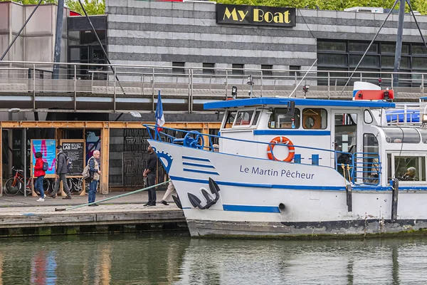 Paris Ranska Toukokuu 2019 Canal Ourcq Pariisin Puistosta Parc Villette — kuvapankkivalokuva