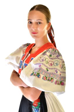 Slovakça folklor. Slovakça folklor kız.