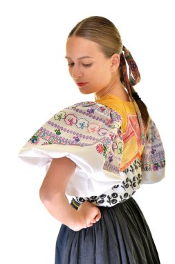 Slovakça folklor. Slovakça folklor kız.