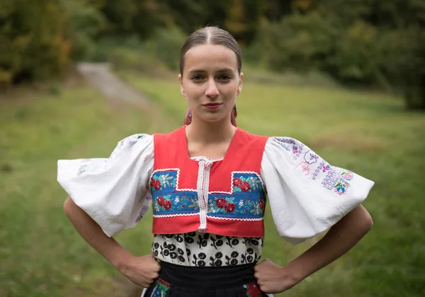 Folklor Słowacki Słowacka Dziewczyna Folkloru — Zdjęcie stockowe