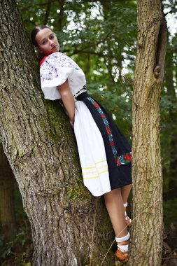 Slovakça folklor. Slovakça folklor kız.