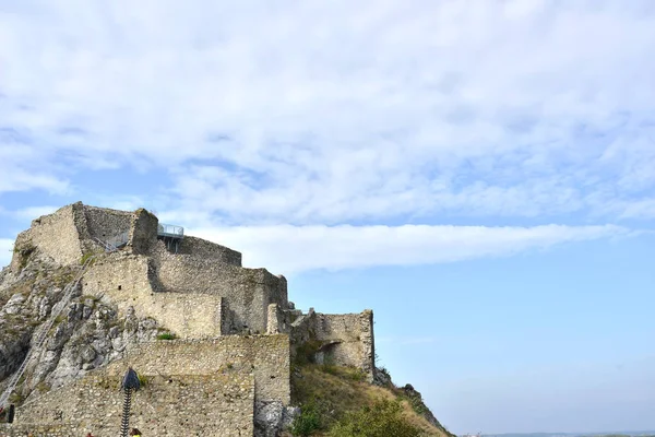 Vedere Ruinelor Vechi Ale Castelului Într Însorită — Fotografie, imagine de stoc