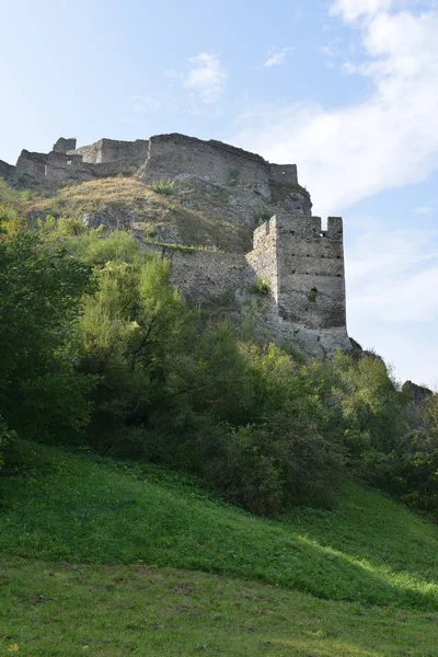 Vue Sur Les Ruines Ancien Château Par Une Journée Ensoleillée — Photo