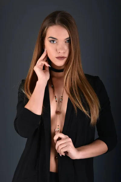 Young girl in studio — Stock Photo, Image