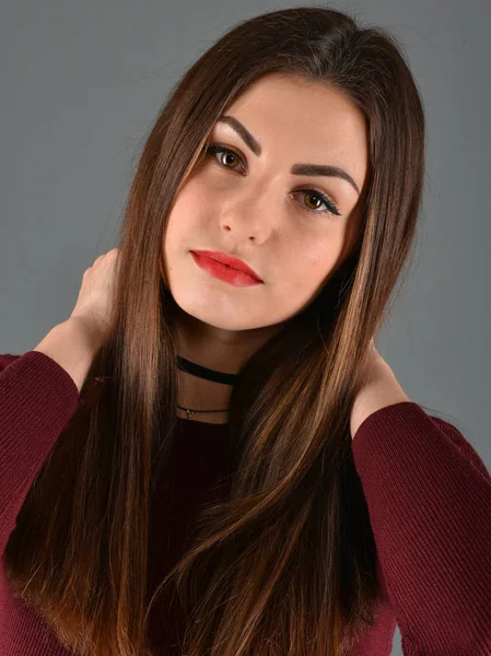 Brunette girl portrait — Stock Photo, Image