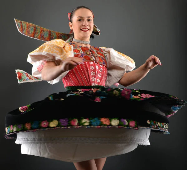 Slovakiska folklore flicka — Stockfoto