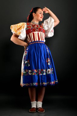 Slovakça folklor kıyafetleri