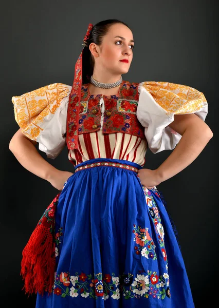 Ropa de folklore eslovaco — Foto de Stock