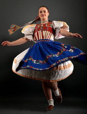Slovakça folklor kıyafetleri