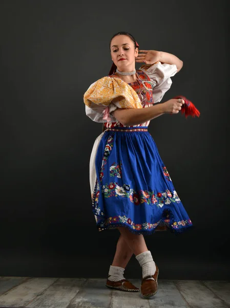 Slovakiska folklore kläder — Stockfoto