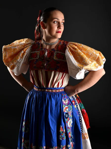 Vêtements folkloriques slovaques — Photo