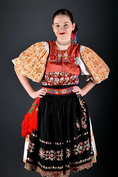 Фольклорный танцор Словакии — стоковое фото