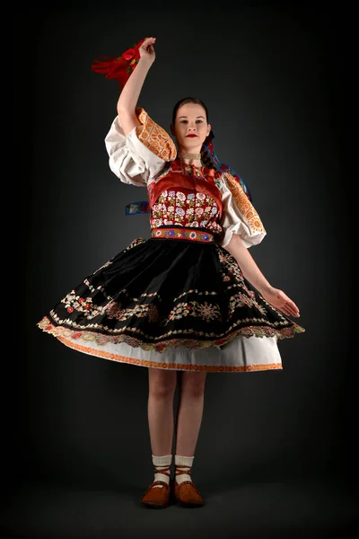 Slovakiska folklore dansare — Stockfoto