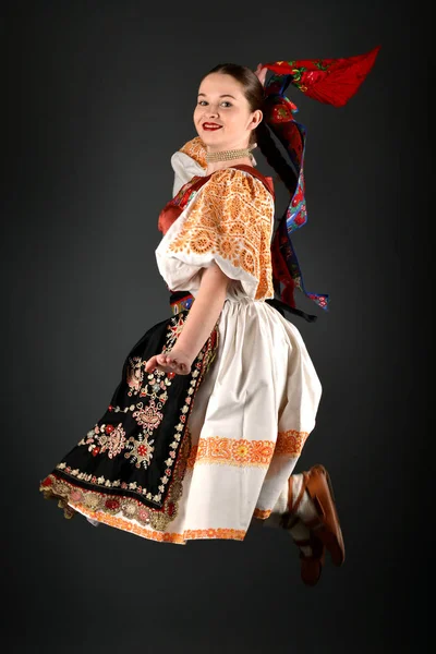 斯洛伐克民俗舞者 — 图库照片