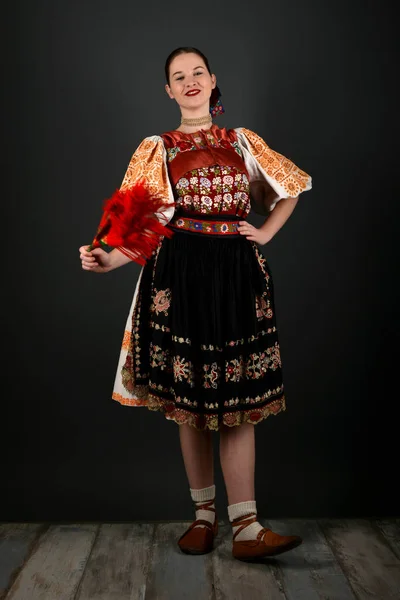 Bailarino folclore eslovaco — Fotografia de Stock