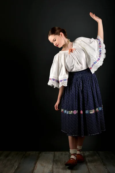 Szlovák folklór nő — Stock Fotó