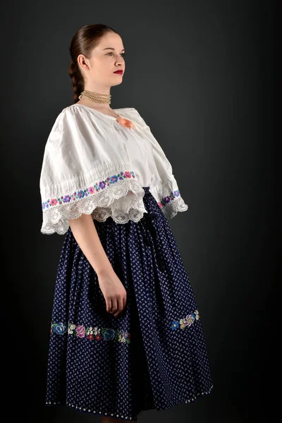 Szlovák folklór nő — Stock Fotó