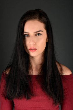 Sigara içen kadın.