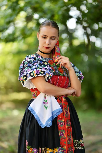 Σλοβακίας γυναίκα χορεύτρια — Φωτογραφία Αρχείου