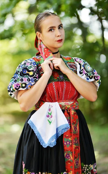 슬로바키아 여자 댄서 — 스톡 사진