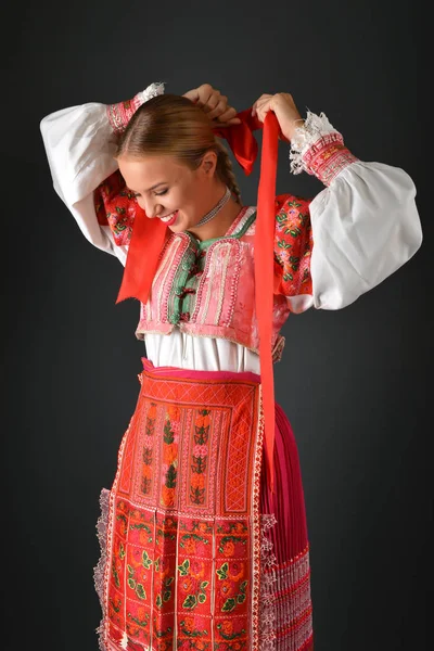 Slovenský folklor žena — Stock fotografie