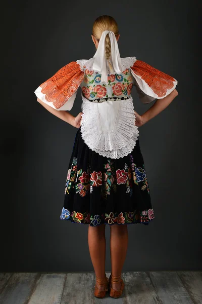 Slovenský folklor žena — Stock fotografie