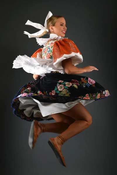 Slovakian folklore woman — Stock Photo, Image