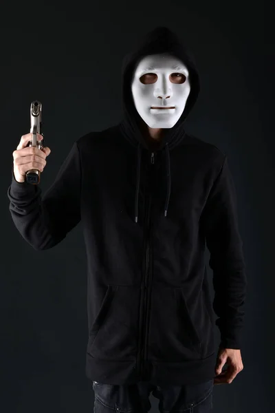 Maskovaný Zločinec Držící Zbraň — Stock fotografie
