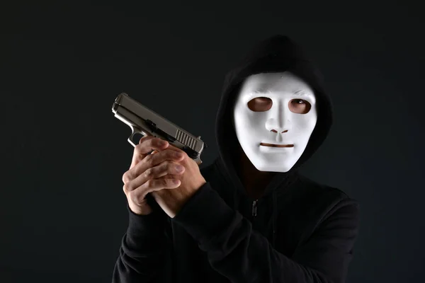 Gemaskerde Crimineel Met Een Pistool — Stockfoto