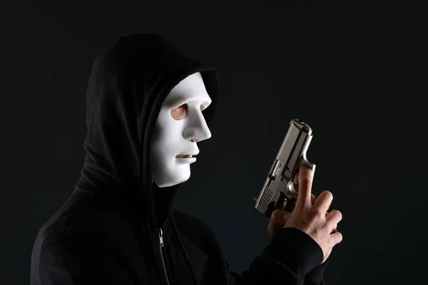 Criminel Masqué Tenant Une Arme — Photo