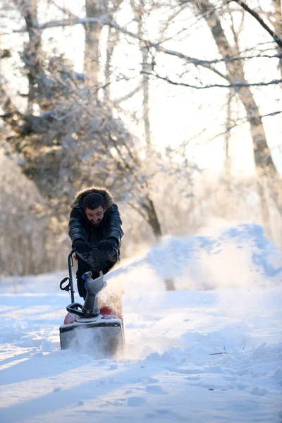 Eliminación Nieve Con Soplador Nieve —  Fotos de Stock