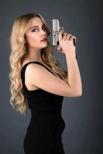 Belle Fille Sexy Avec Pistolet — Photo