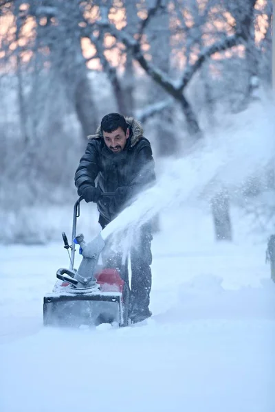 Rimozione Neve Con Spazzaneve — Foto Stock