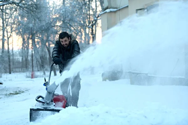 Schneeräumung Mit Einer Schneefräse — Stockfoto