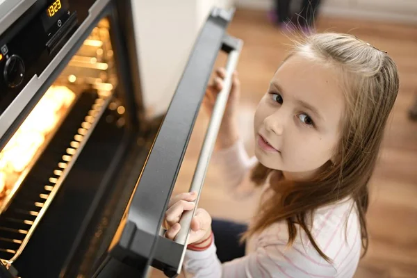 Cute Little Child Girl Having Fun Preparing Dish Kitchen — Stockfoto