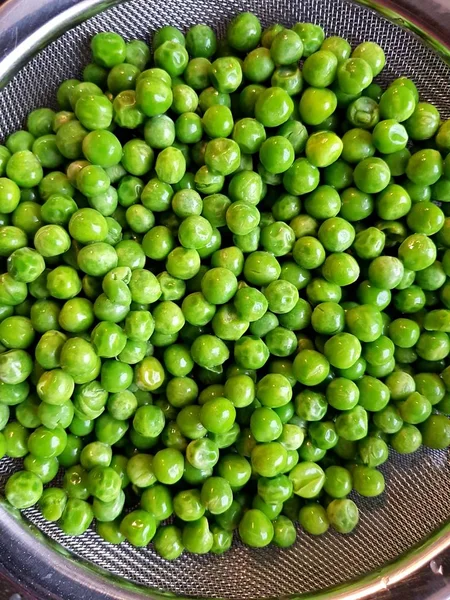 Close Green Peas Sieve — Fotografia de Stock