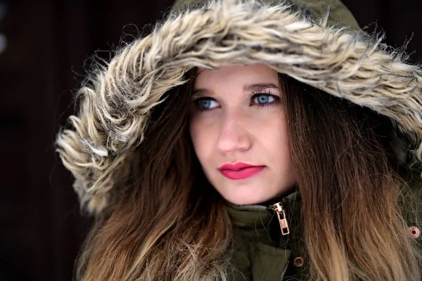 Atractiva Joven Mujer Invierno Aire Libre — Foto de Stock