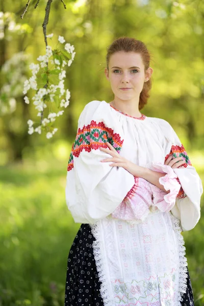 Folclore Eslovaco Traje Tradicional — Fotografia de Stock