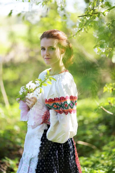 Menina Bonita Eslovaco Vestido Folclore — Fotografia de Stock