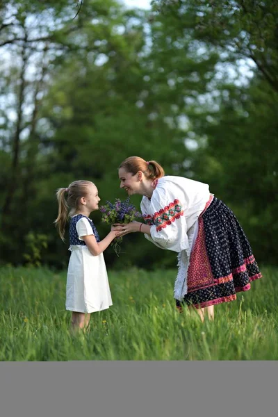 Mother Daughter Posing Traditional Slovakian Costumes Outdoors — 图库照片