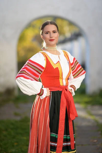 Folklore Eslovaco Chica Folklórica Eslovaca —  Fotos de Stock