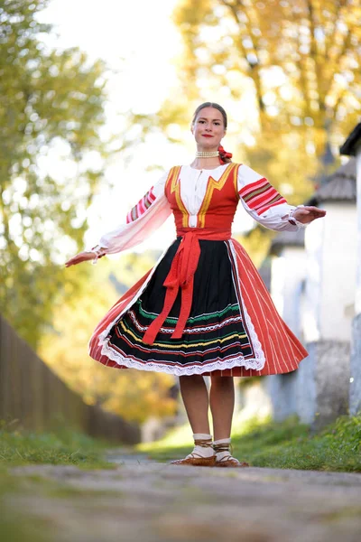 Folklore Eslovaco Chica Folklórica Eslovaca — Foto de Stock