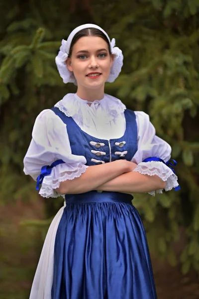 Feliz Linda Jovem Santa Claus Traje Com Caixas Presente — Fotografia de Stock