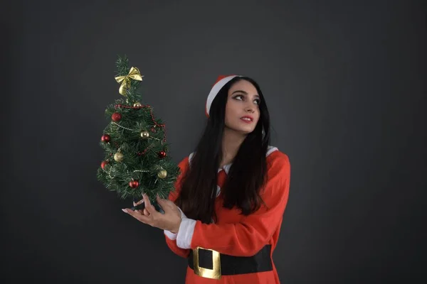 Joyeux Belle Jeune Femme Costume Père Noël Avec Des Boîtes — Photo