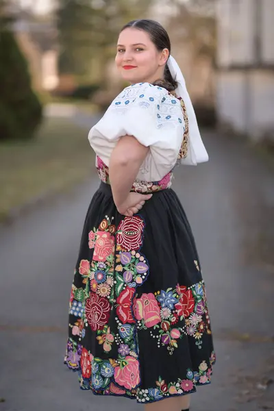 Young Beautiful Slovak Woman Traditional Dress Slovak Folklore — Stock Photo, Image