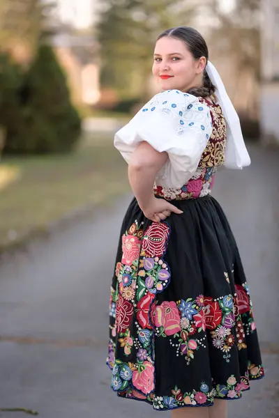 Slovak Vak Folklore Vrouw Folk Kostuum — Stockfoto