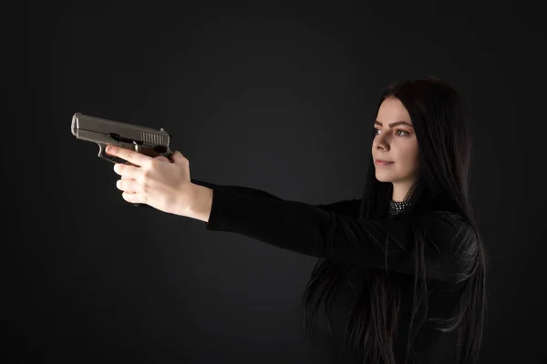 Сексуальна Жінка Пістолетом — стокове фото
